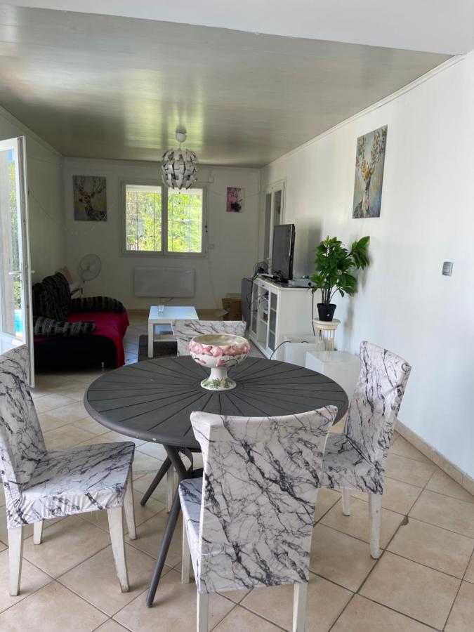 Les Milles Feuilles Holiday home Marseille